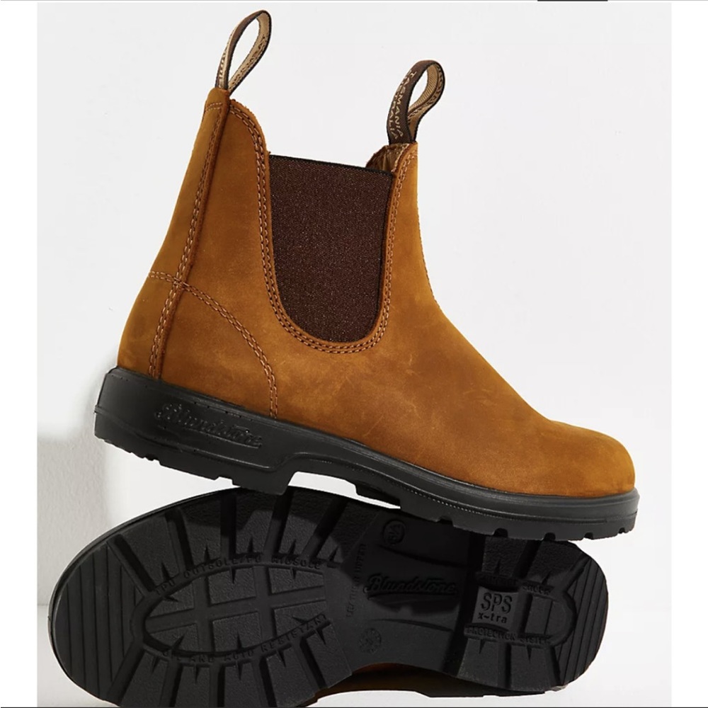 Blundstone Classic 562 Chelsea Boots, Size 8, Crazy Horse